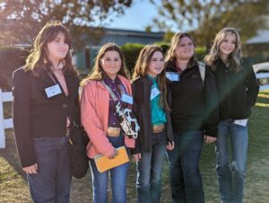 Kids from Currituck Horse Judging team