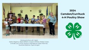 4-H children with chickens