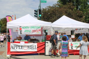Cover photo for Celebrating Henderson County Apples and Supporting Local Growers